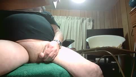 Snapshot of chubma1949 chatting on February 25, 3:49 pm chubma1949 online show from February 25, 3:49 pm