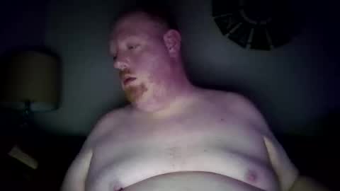 chubnotter1984 online show from May 2, 8:19 am