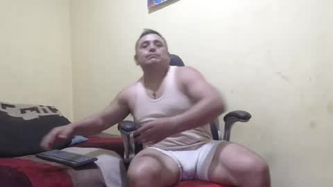 Snapshot of chupameloxxx3 chatting on December 30, 4:42 am el papi online show from December 30, 4:42 am