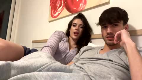 Snapshot of ciaosonoale chatting on December 17, 11:05 pm Alex online show from December 17, 11:05 pm