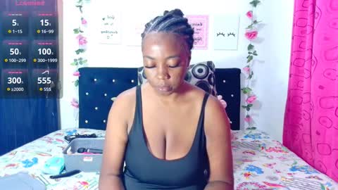 ciaraebonyxxx online show from September 11, 1:28 am