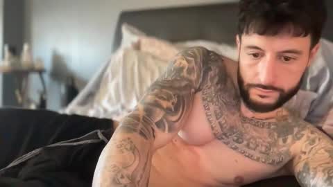 cicigetthe85 online show from February 5, 8:24 pm