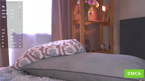   L  online show from September 18, 7:21 am