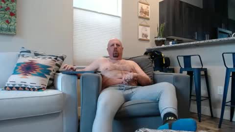 cinapw online show from March 8, 10:34 pm