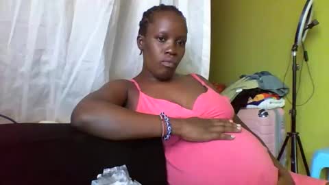 Snapshot of cinddy_14 chatting on October 1, 12:00 pm cinddy 14 online show from October 1, 12:00 pm