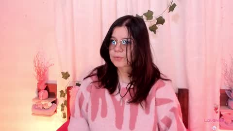 Snapshot of cinderella_lewis chatting on February 18, 4:26 pm Sofi Eva and Mey online show from February 18, 4:26 pm