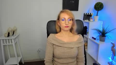 Cinderella online show from February 16, 6:42 am