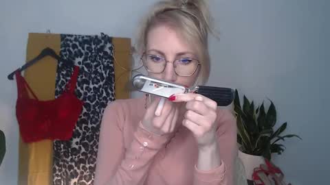 Cinderella online show from April 14, 5:24 am