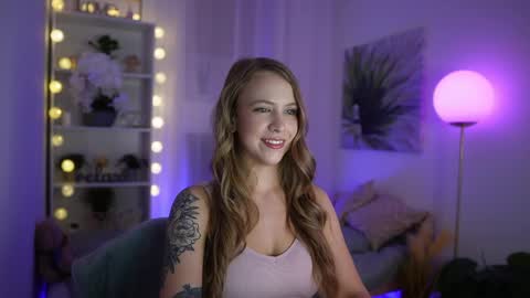 Snapshot of cindy_grey_ chatting on September 20, 6:31 pm Cintybaby online show from September 20, 6:31 pm