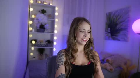 Snapshot of cindy_grey_ chatting on September 29, 6:57 pm Cintybaby online show from September 29, 6:57 pm