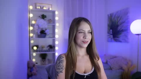 Snapshot of cindy_grey_ chatting on October 2, 6:48 pm Cintybaby online show from October 2, 6:48 pm