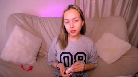 cindylovesmith online show from March 2, 4:47 am