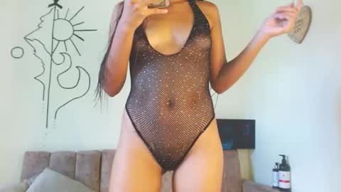 Snapshot of cinna__ chatting on September 27, 4:45 pm cinna__ online show from September 27, 4:45 pm