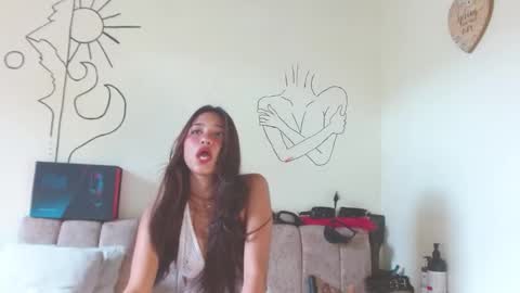 Snapshot of cinna__ chatting on October 21, 3:46 pm cinna__ online show from October 21, 3:46 pm