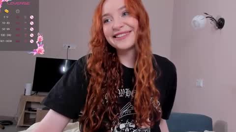 Maddy online show from December 2, 1:24 pm