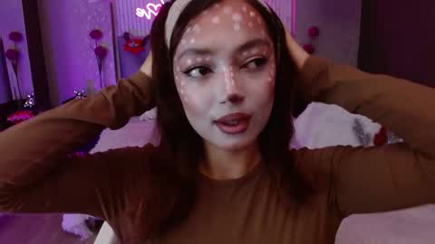 Snapshot of cinnamon_bite chatting on December 14, 12:43 pm cinnamon_bite online show from December 14, 12:43 pm