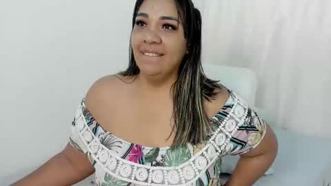 Snapshot of cinnamon_skin01 chatting on February 27, 10:04 am Nailha online show from February 27, 10:04 am