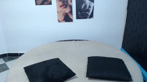 Cinthya online show from October 23, 6:06 pm