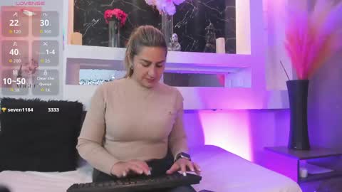 Snapshot of cinthya_mjs chatting on June 4, 12:11 pm Cinthya online show from June 4, 12:11 pm