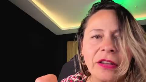 Snapshot of cinthya_roberts chatting on July 18, 2:43 pm Cinthya online show from July 18, 2:43 pm