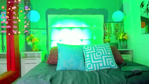 Snapshot of cinthya_walker1 chatting on February 1, 4:05 pm cinthya_walker1 online show from February 1, 4:05 pm