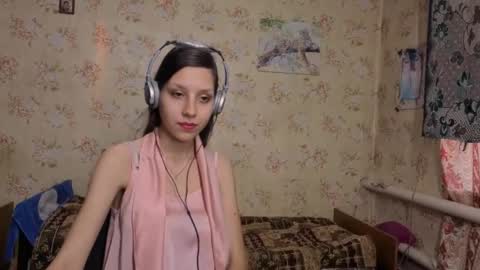 Snapshot of cirabonnet chatting on October 29, 10:17 am Lisa Salivan online show from October 29, 10:17 am