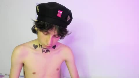 cirosky_elchicopolla online show from February 21, 4:02 am