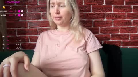 citrusblissss online show from November 26, 3:29 am