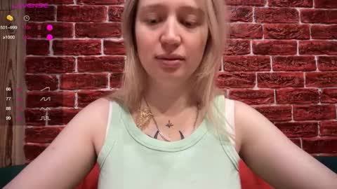 citrusblissss online show from December 17, 3:01 am