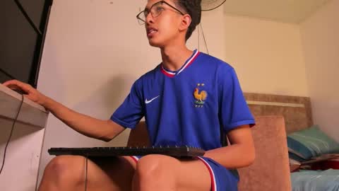 cj_davis1 online show from October 5, 4:33 am