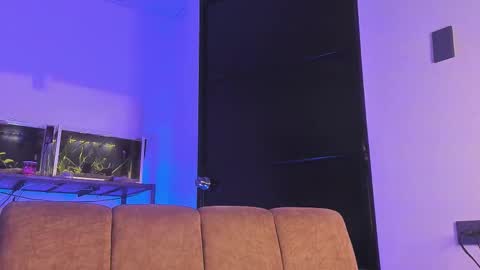 cj_davis1 online show from November 10, 4:44 am