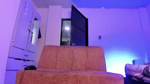 cj_davis1 online show from March 22, 2:48 am