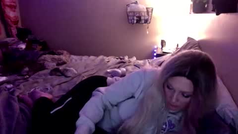 cj_wunderlust online show from November 6, 6:03 am