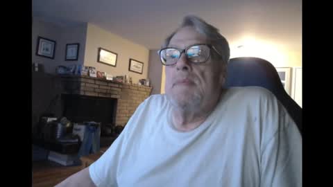 Snapshot of cjscout chatting on January 17, 2:08 am cjscout online show from January 17, 2:08 am