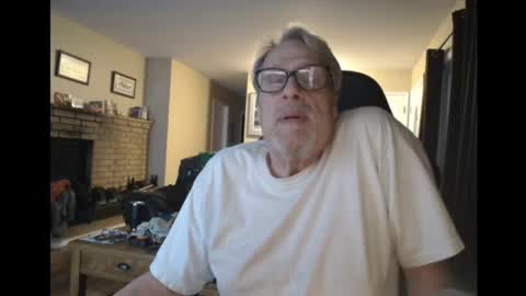 Snapshot of cjscout chatting on January 28, 8:04 am cjscout online show from January 28, 8:04 am