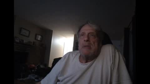 Snapshot of cjscout chatting on February 24, 6:38 am cjscout online show from February 24, 6:38 am