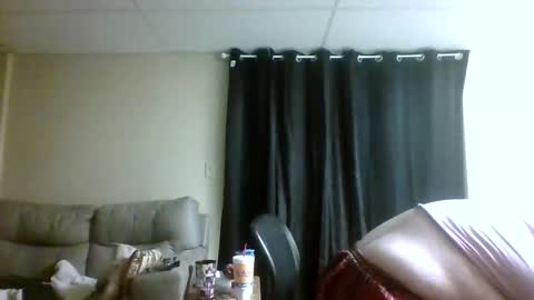 Snapshot of cjthepanda chatting on October 14, 4:35 am cjthecarebear online show from October 14, 4:35 am