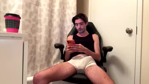 Snapshot of ckeefer96 chatting on January 19, 4:27 am ckeefer96 online show from January 19, 4:27 am