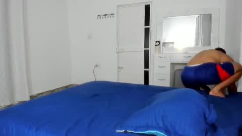 Claimom online show from November 10, 4:33 am