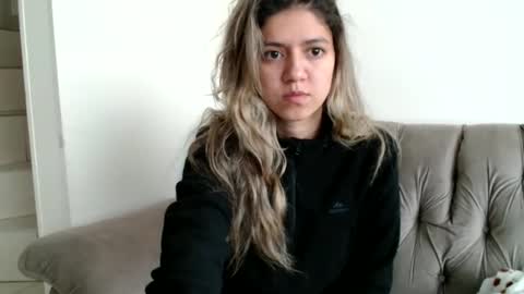 Snapshot of clair_of chatting on March 27, 4:07 pm clair_of online show from March 27, 4:07 pm