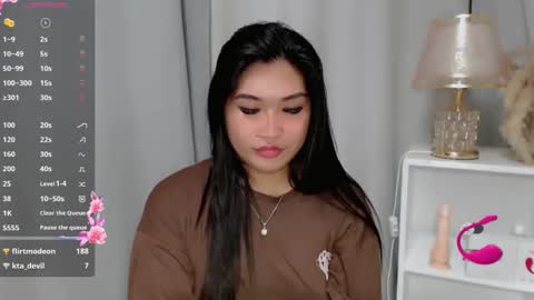 Snapshot of claire_wntr chatting on June 7, 4:44 pm CLAIRE online show from June 7, 4:44 pm