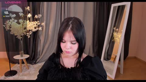 Snapshot of clairefaers chatting on December 2, 3:25 pm Claire Faers online show from December 2, 3:25 pm