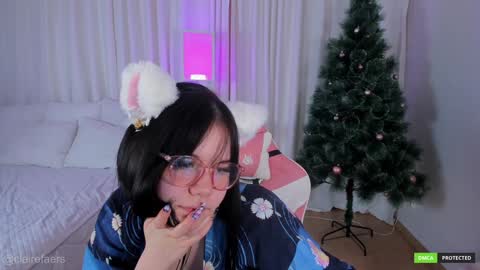 Snapshot of clairefaers chatting on December 7, 12:45 pm Claire Faers online show from December 7, 12:45 pm