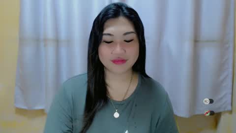 Snapshot of clairewntr_ chatting on December 26, 3:49 am CLAIRE online show from December 26, 3:49 am