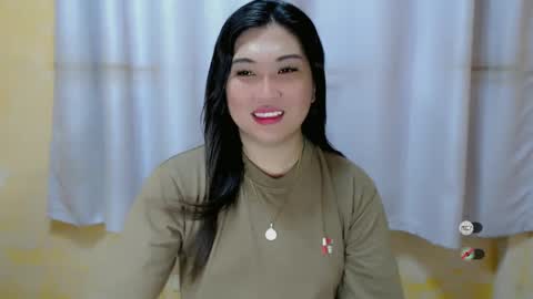 Snapshot of clairewntr_ chatting on January 13, 8:26 am CLAIRE online show from January 13, 8:26 am