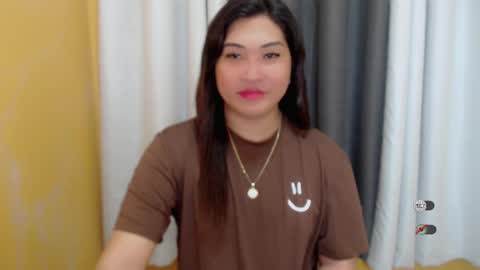 Snapshot of clairewntr_ chatting on January 17, 2:18 pm CLAIRE online show from January 17, 2:18 pm