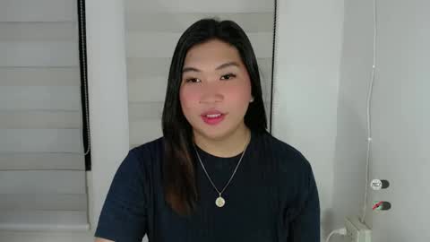 Snapshot of clairewntr_ chatting on February 26, 10:36 am CLAIRE online show from February 26, 10:36 am