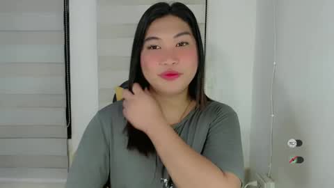 Snapshot of clairewntr_ chatting on March 4, 3:00 am CLAIRE online show from March 4, 3:00 am