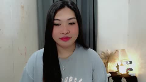 Snapshot of clairewntr_ chatting on September 26, 6:28 am CLAIRE online show from September 26, 6:28 am