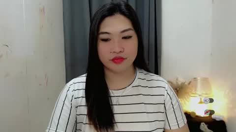 Snapshot of clairewntr_ chatting on September 28, 5:13 am CLAIRE online show from September 28, 5:13 am